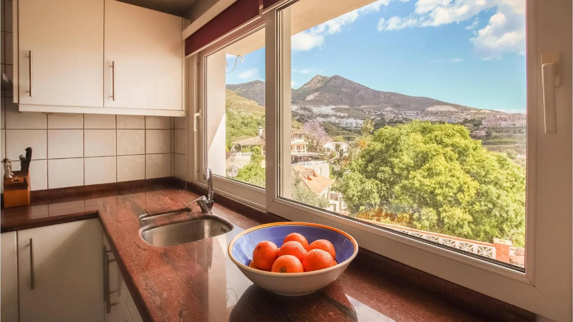 بيت للعطل Gorgeous Home In Benalmadena With Wifi إسبانيا